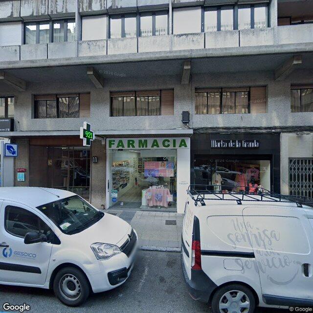 Street view near Farmacia Canteli Oviedo in Oviedo