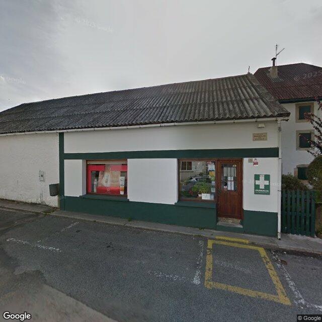 Street view near Farmacia Capilla Frias in Auritz / Burguete