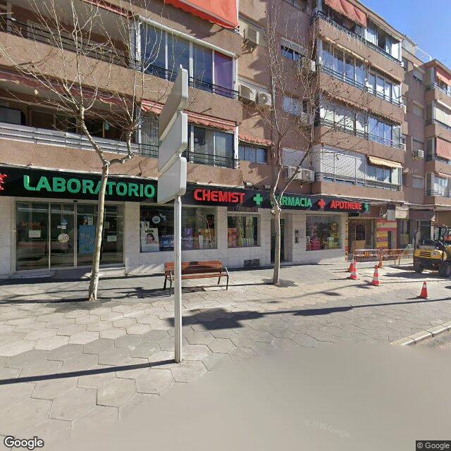 Street view near Farmacia Carbonell in Spain