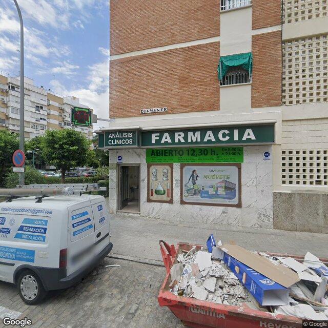 Street view near Farmacia Carmen Pinto Maestre in Sevilla
