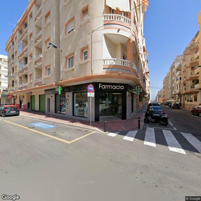 Street view near Farmacia Carmen Ramón Manresa in Torrevieja