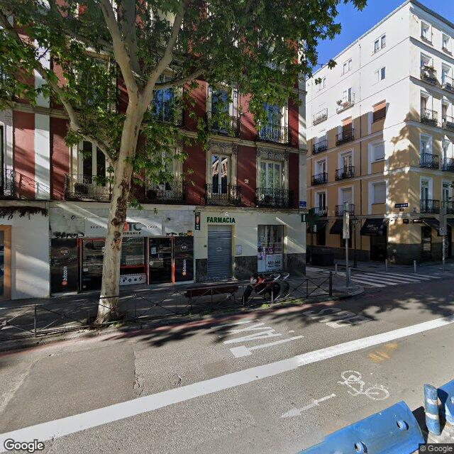 Street view near Farmacia Carranza in Madrid