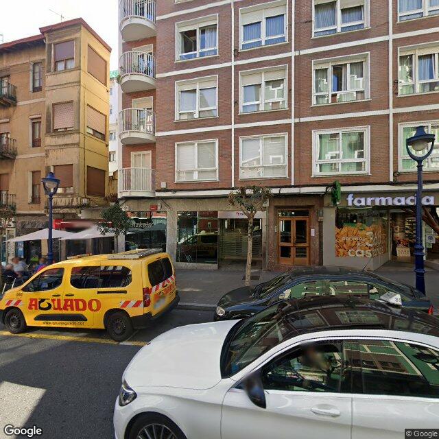 Street view near Farmacia Castaños in Portugalete