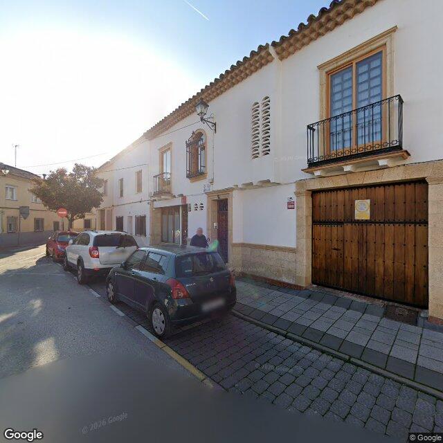 Street view near Farmacia Castellanos Peñuela in Alcázar de San Juan