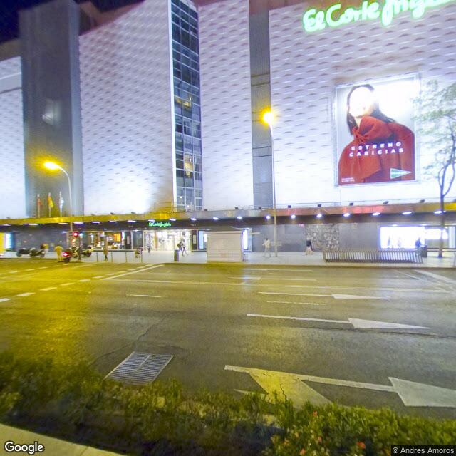 Street view near Farmacia in Madrid