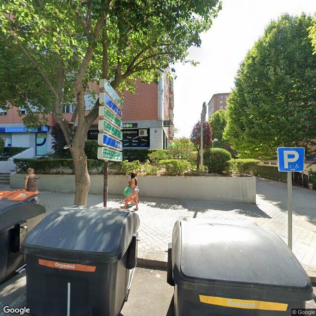 Street view near Farmacia in Madrid