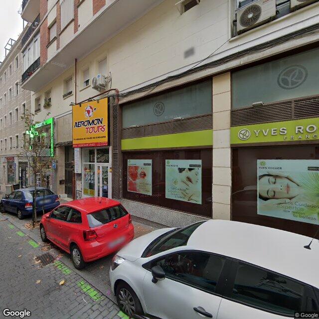 Street view near Farmacia in Madrid