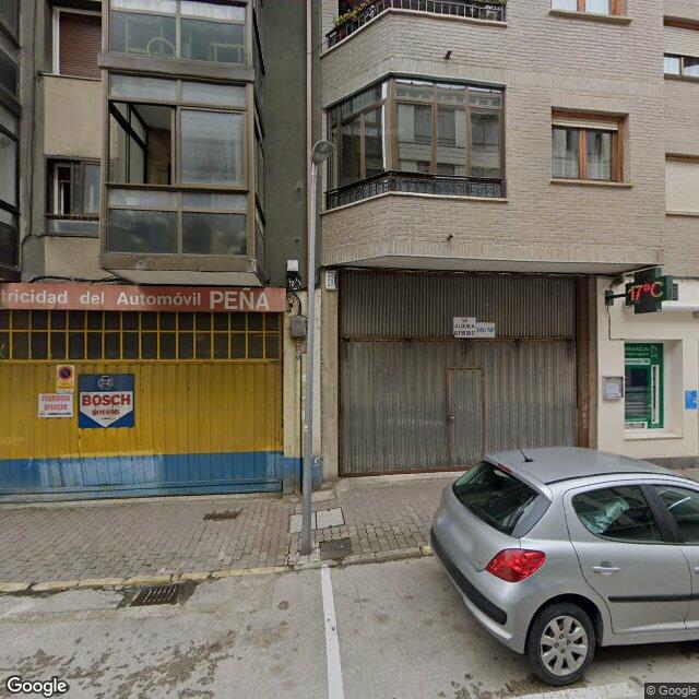 Street view near Farmacia Cecilia Iparraguirre in Burgos