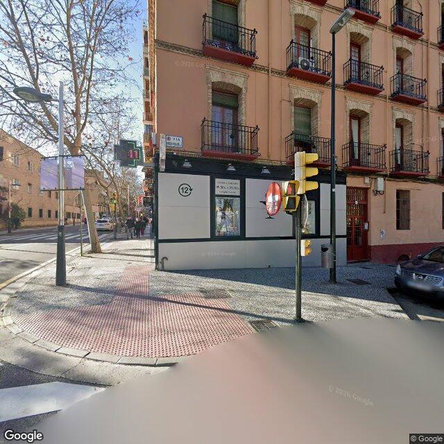 Street view near Farmacia Cerezuela in Zaragoza