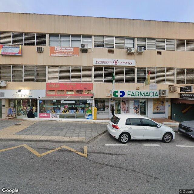 Street view near Farmacia Cerrado Calderón in Málaga