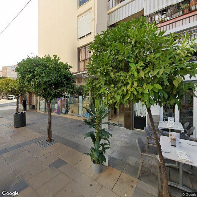 Street view near Farmacia Cesar in Torremolinos