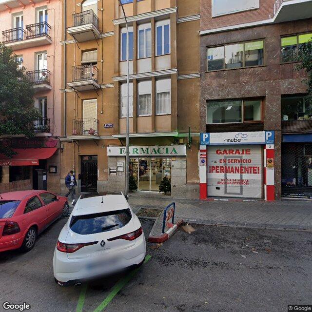 Street view near Farmacia in Madrid