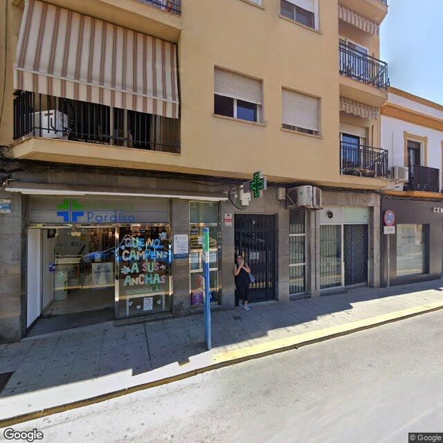 Street view near Farmacia Cirera in Alcalá de Guadaíra