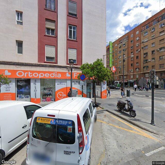 Street view near Farmacia Concha Morales in València