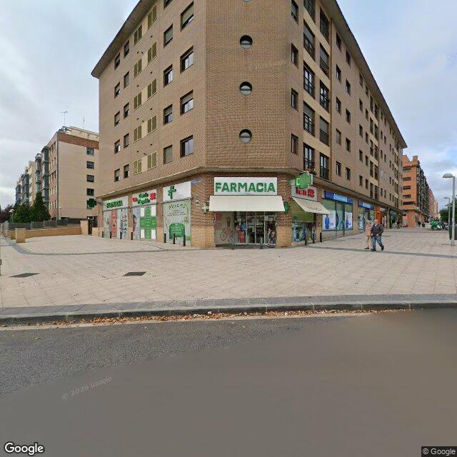 Street view near Farmacia Conde Mayalde in Madrid