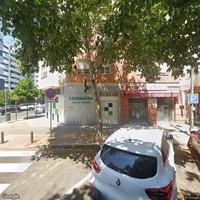 Street view near Farmacia Consuelo González Ruiz in Sevilla