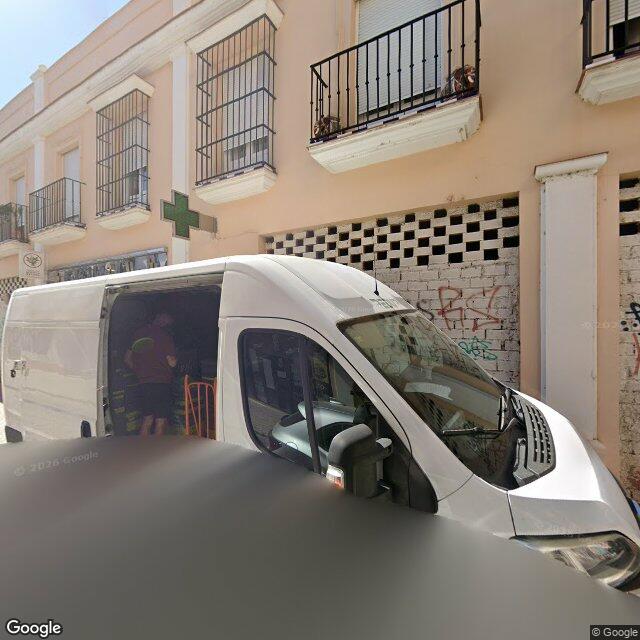 Street view near Farmacia Cristóbal Colón in Utrera