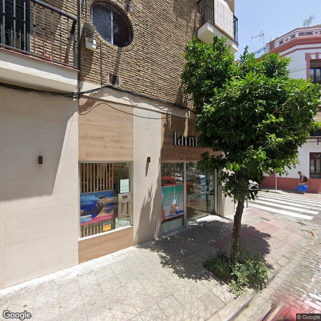 Street view near Farmacia Cristina Morera Garcia De Cosio in Sevilla (centro)