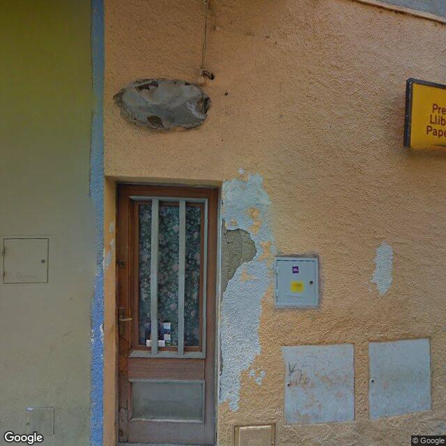 Street view near Farmacia Crosas in Spain