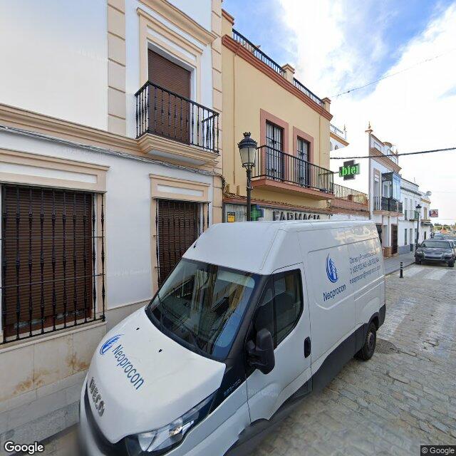 Street view near Farmacia Cubero Pérez in La Puebla del Río