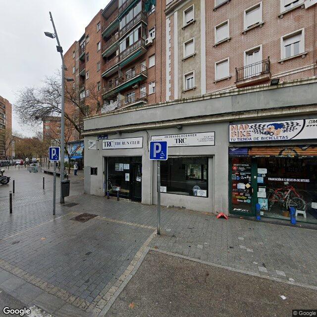 Street view near Farmacia in Madrid
