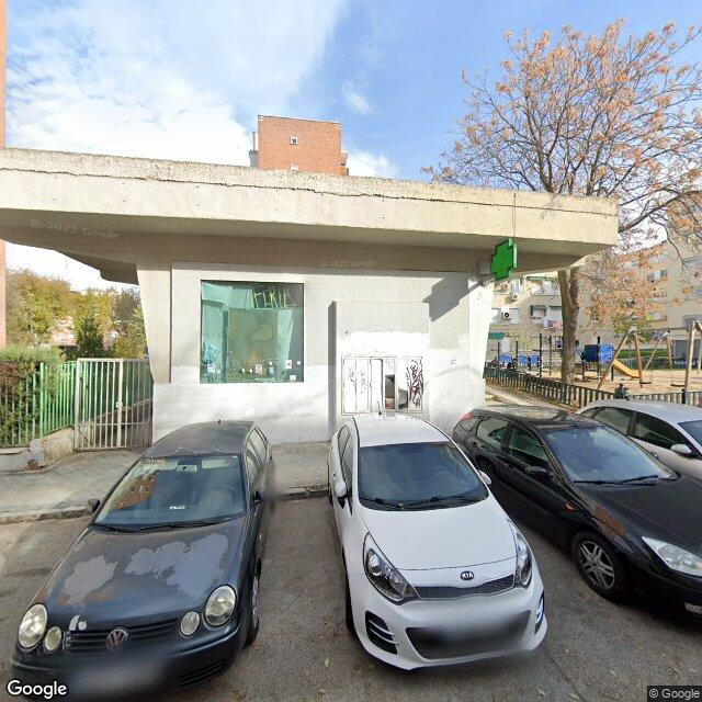 Street view near Farmacia in Madrid