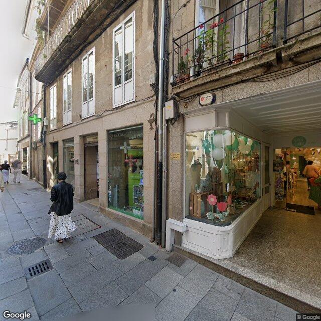 Street view near Farmacia Da Cruz in Lugo