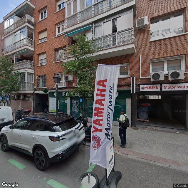 Street view near Farmacia in Madrid