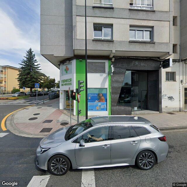 Street view near Farmacia Das Mercedes in Lugo