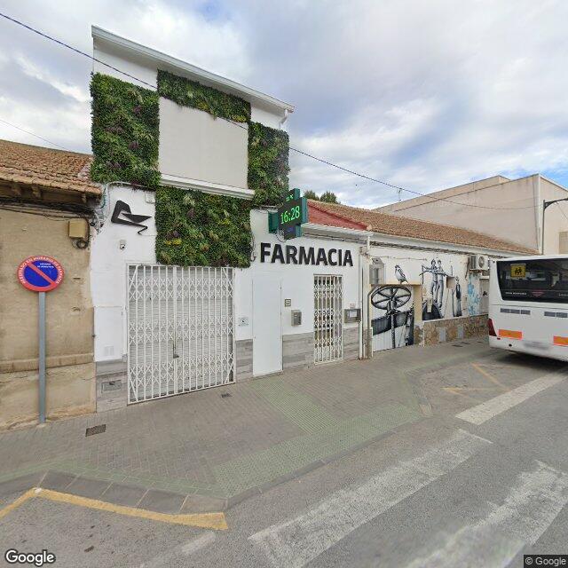Street view near Farmacia Daya Nueva in Alicante