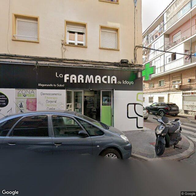 Street view near Farmacia in Madrid