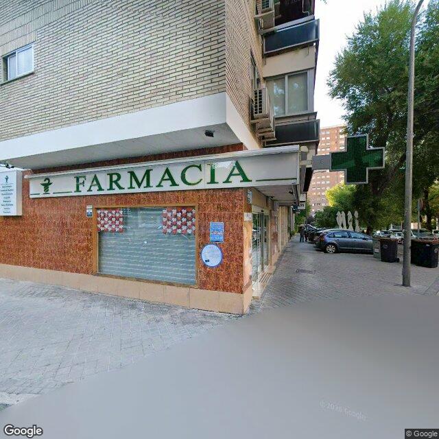 Street view near Farmacia in Madrid