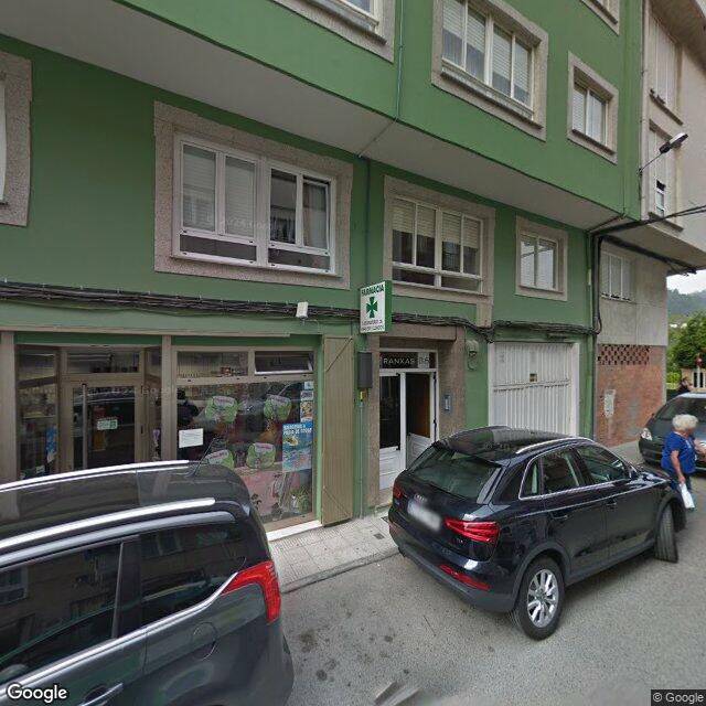 Street view near Farmacia De Covas in Covas