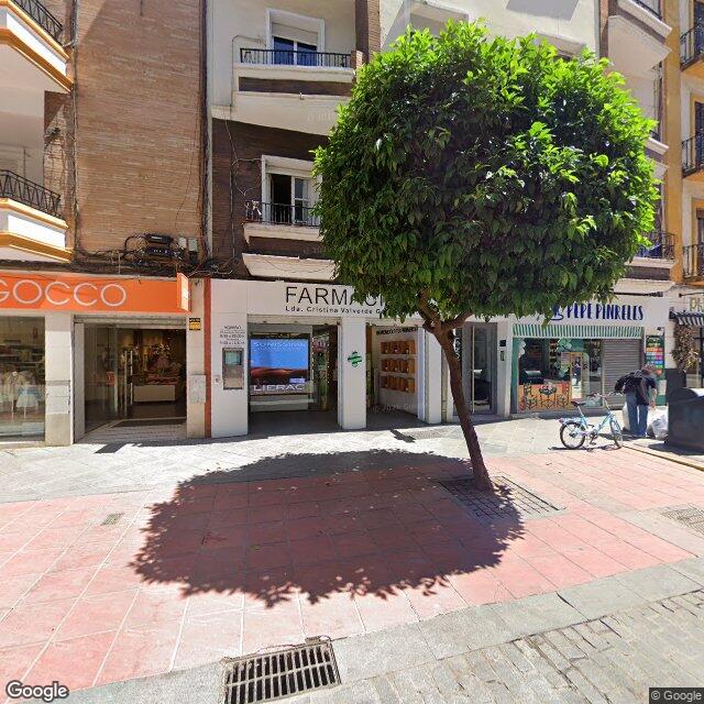 Street view near Farmacia De El Globo in Sevilla