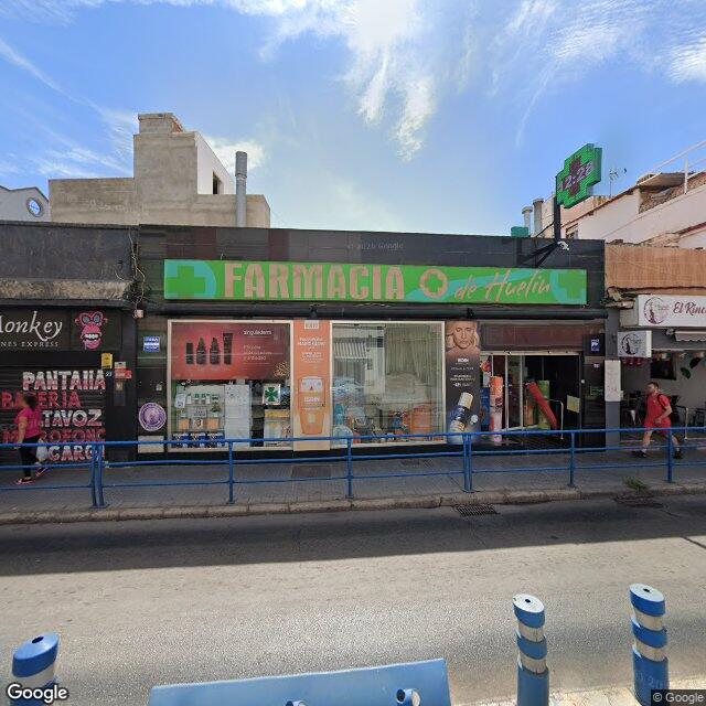 Street view near Farmacia De Huelin in Málaga