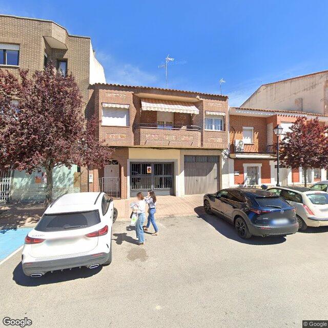 Street view near Farmacia De La Feria in Toledo