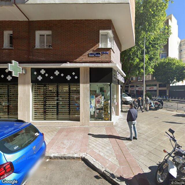 Street view near Farmacia in Madrid