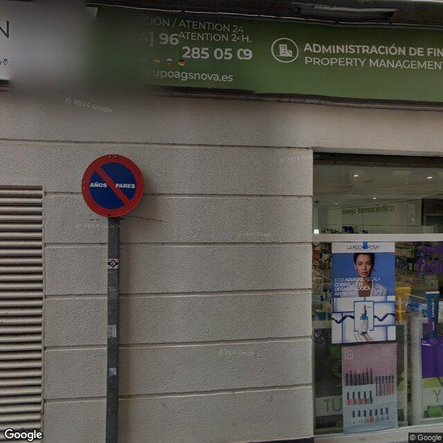 Street view near Farmacia Del Paso in Oliva
