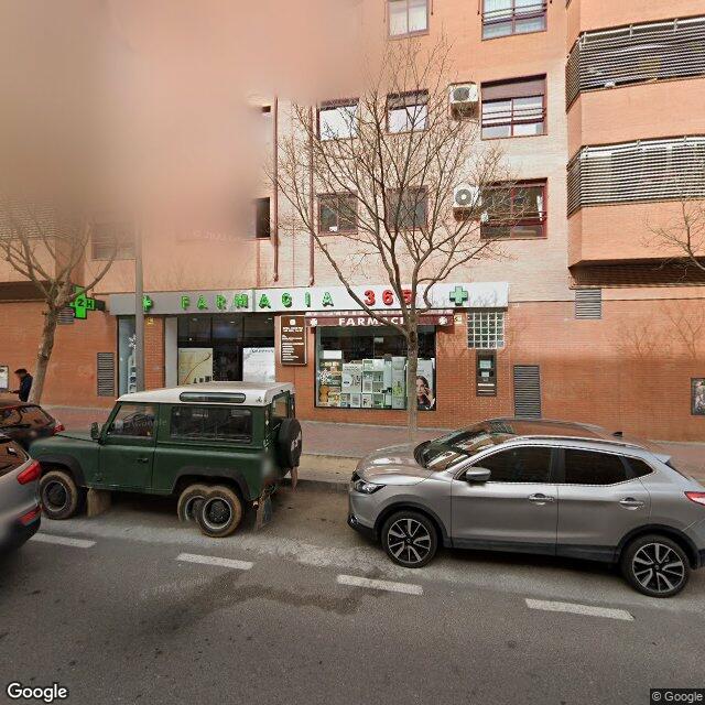 Street view near Farmacia in Madrid