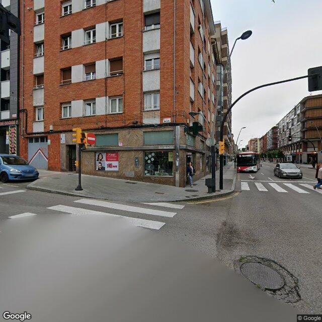 Street view near Farmacia in Gijón/Xixón