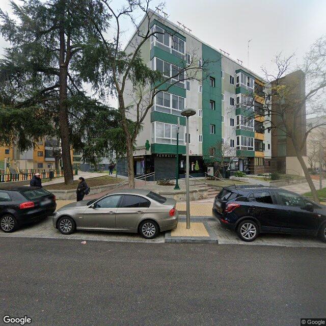 Street view near Farmacia in Madrid