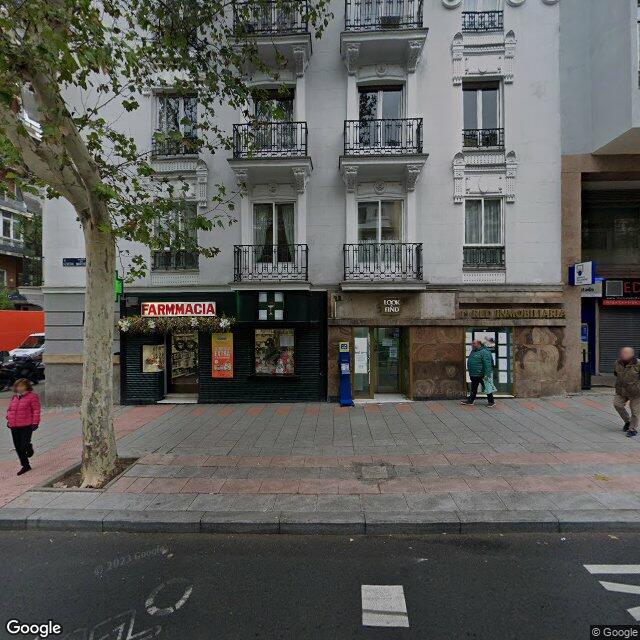 Street view near Farmacia in Madrid