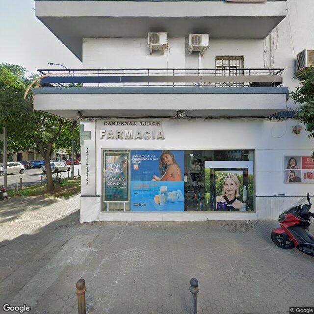 Street view near Farmacia Eduardo Dato in Sevilla