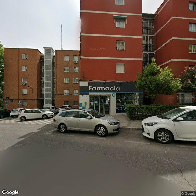 Street view near Farmacia Eguilleor in Madrid