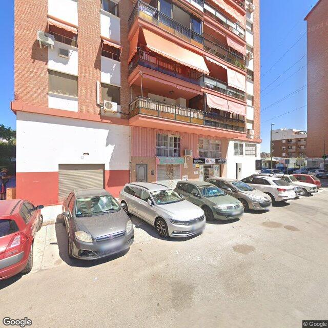 Street view near Farmacia El Atabal in Málaga