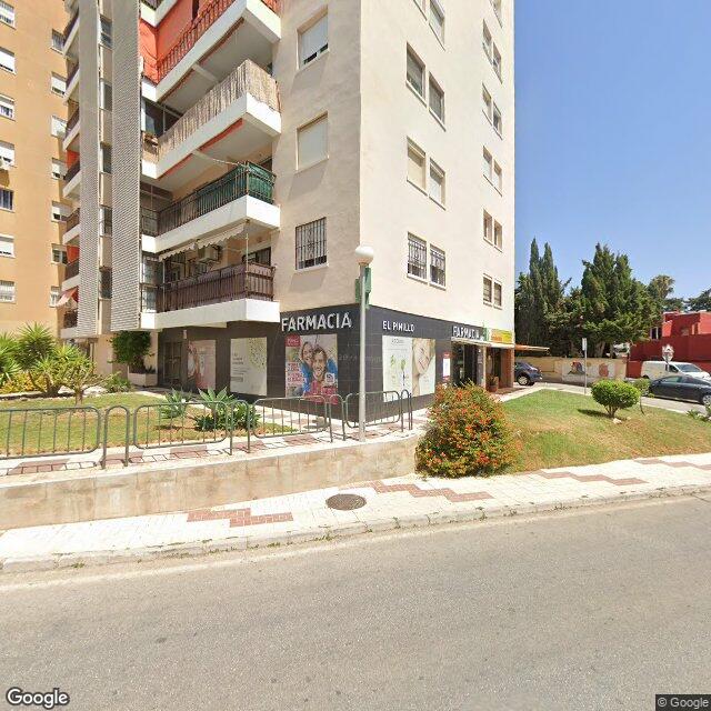 Street view near Farmacia El Pinillo in Torremolinos