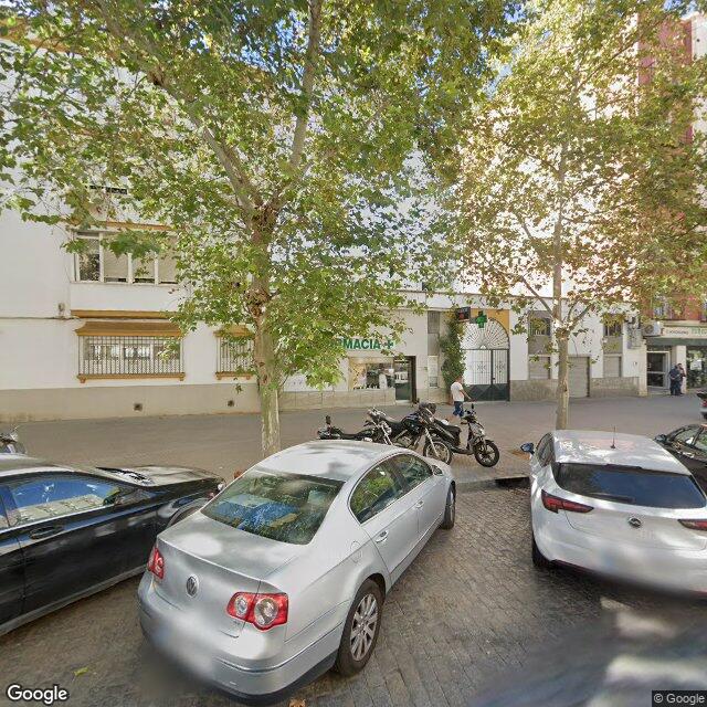 Street view near Farmacia El Prado in Sevilla