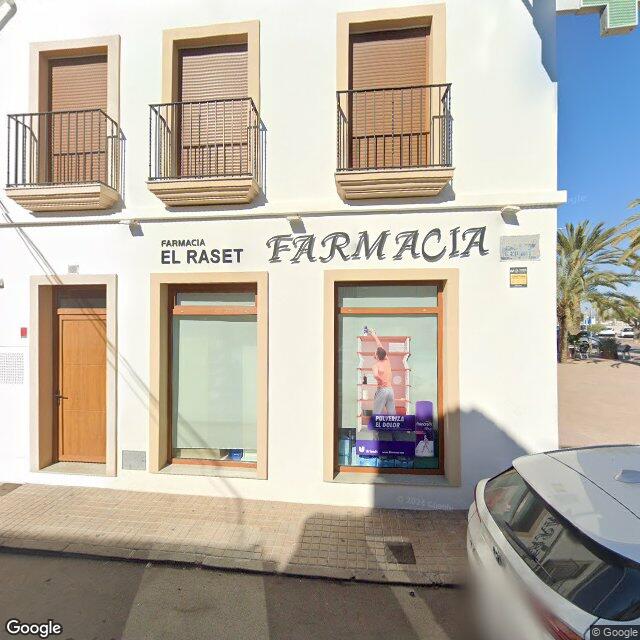 Street view near Farmacia El Raset in Dénia