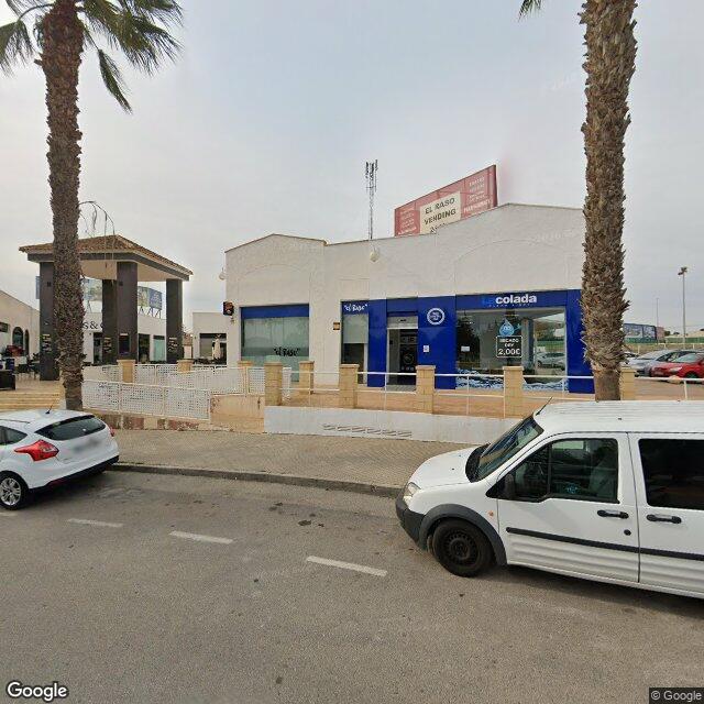Street view near Farmacia El Raso in Guardamar del Segura