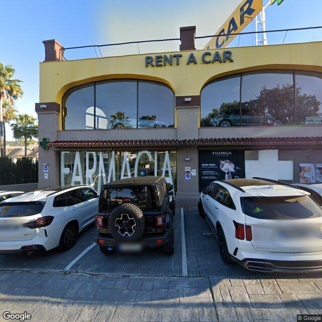 Street view near Farmacia El Rosario in Marbella